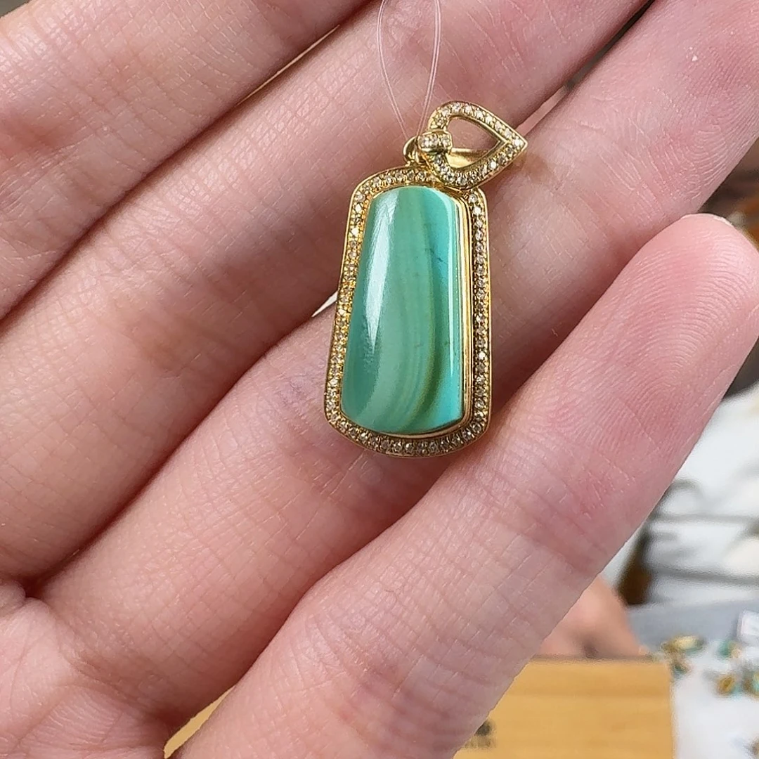 绿松石18K金镶嵌珠宝奇石