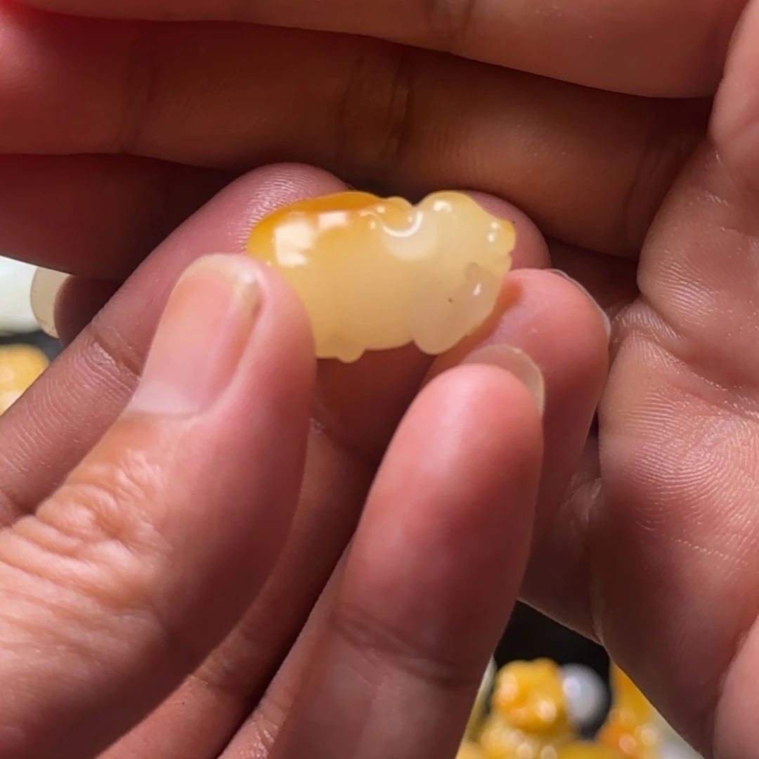 珠***丫吊坠(赠链)未镶嵌和田玉