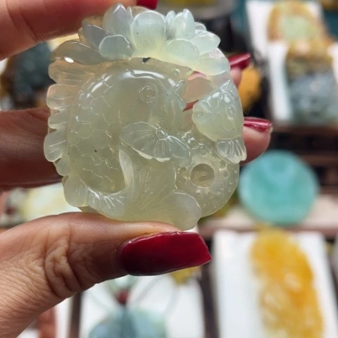 岫玉挂件未镶嵌上**水挂件