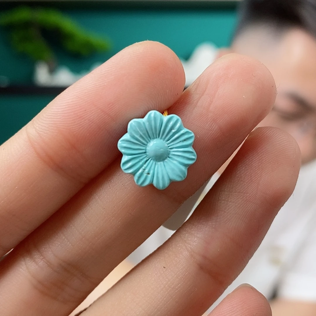 未镶嵌绿松石珠宝奇石