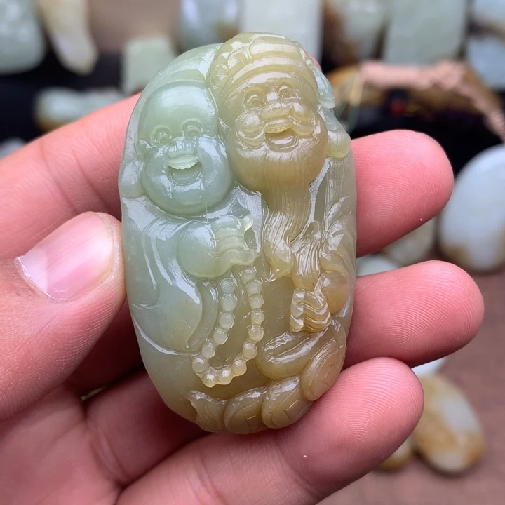 和田玉（糖玉）未镶嵌颈饰