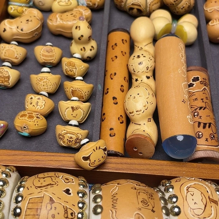 玻璃颈饰哈哈哈哈哈