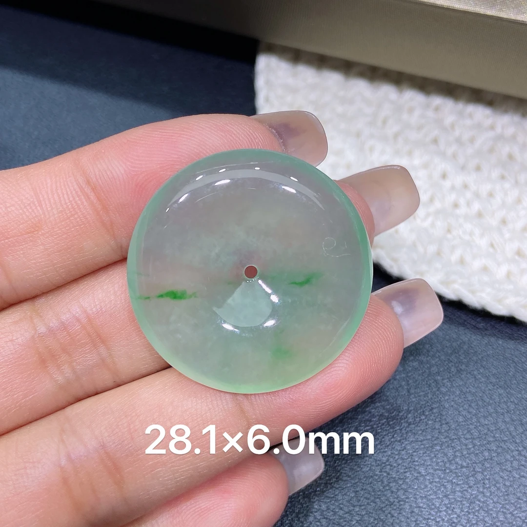 缅甸天然A货翡翠 老坑冰种灵动飘阳绿平安扣吊坠 玉质细腻 k007