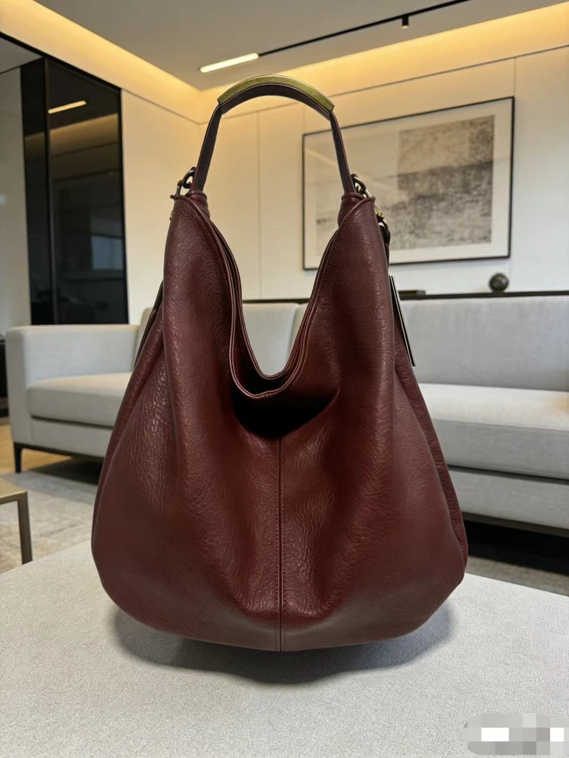 2025精致时尚小众设计软皮手提单肩斜挎包高级感托特包保罗98666