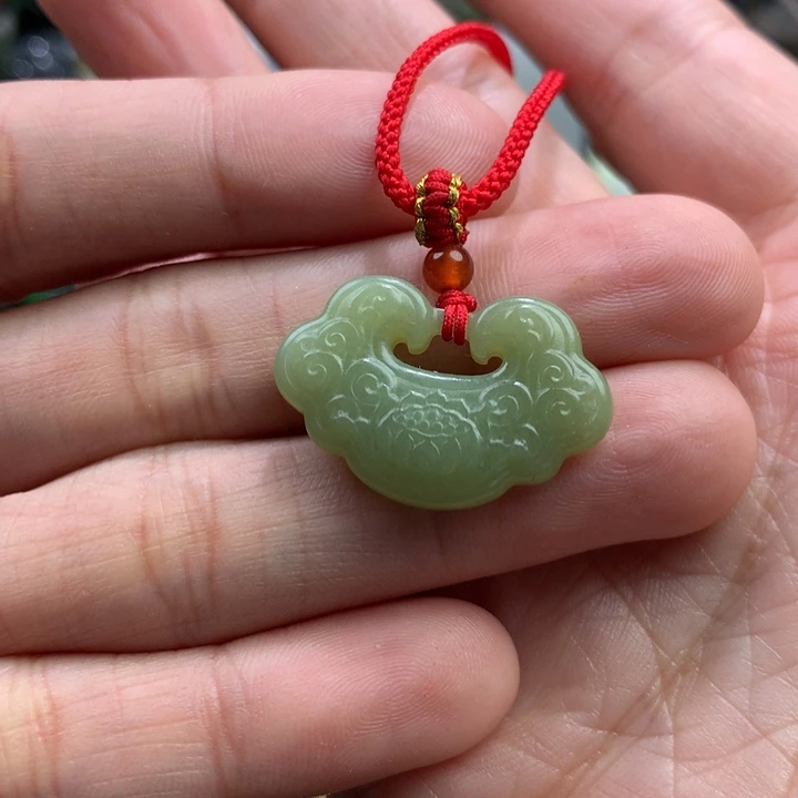 和田玉颈饰未镶嵌游**悔