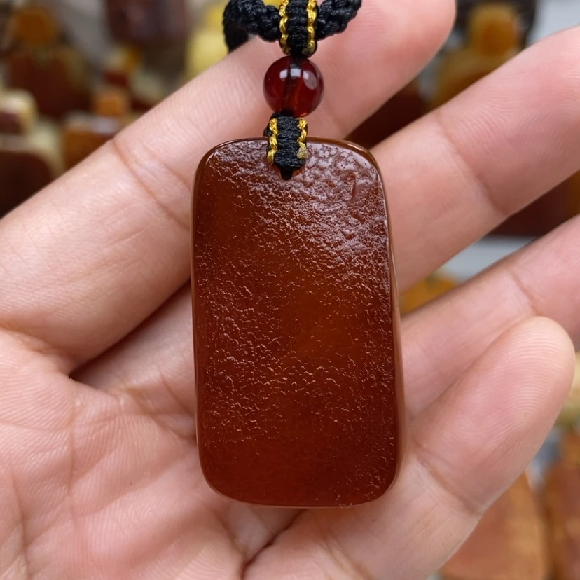 【闪购商品】琥珀颈饰未镶嵌