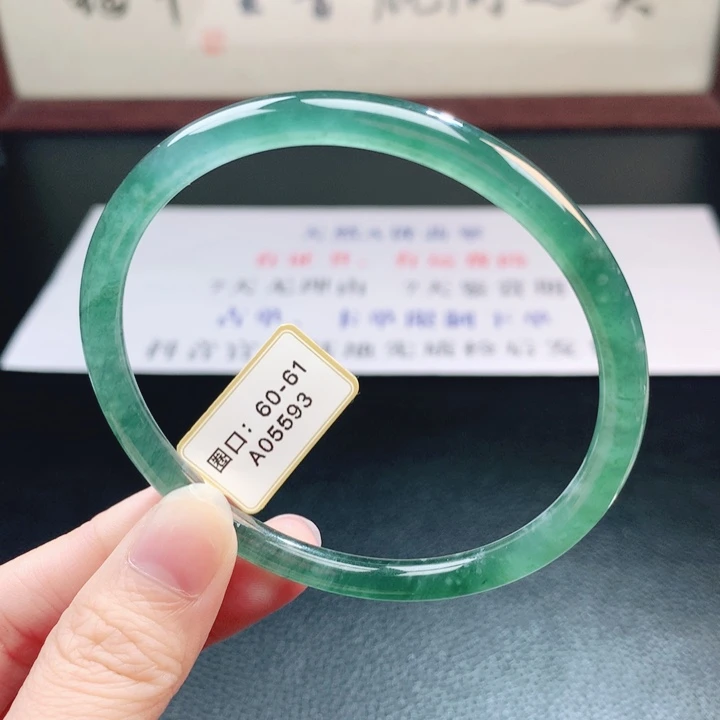 翡翠未镶嵌手镯翡翠手镯65