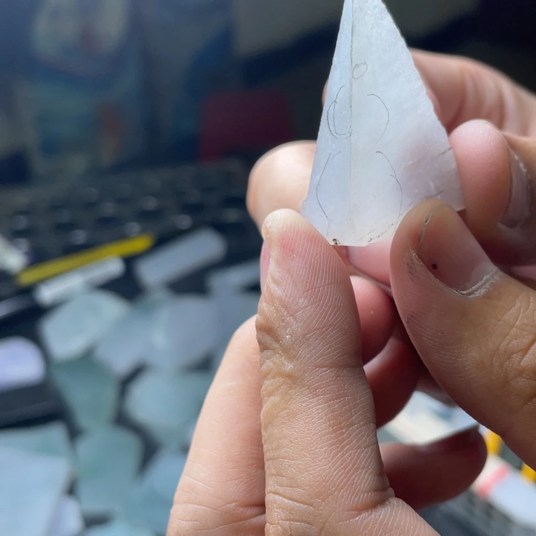 未镶嵌定制翡翠都****包工
