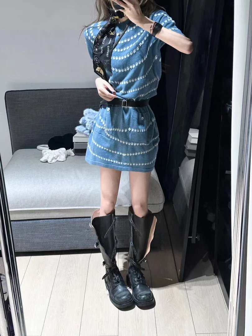 2025春夏新款韩系设计感蓝色人间富贵花 新季针织珍珠提花连衣裙