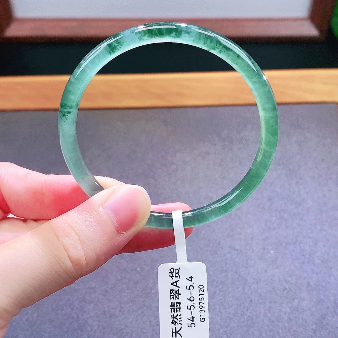 未镶嵌手镯翡翠天然翡翠