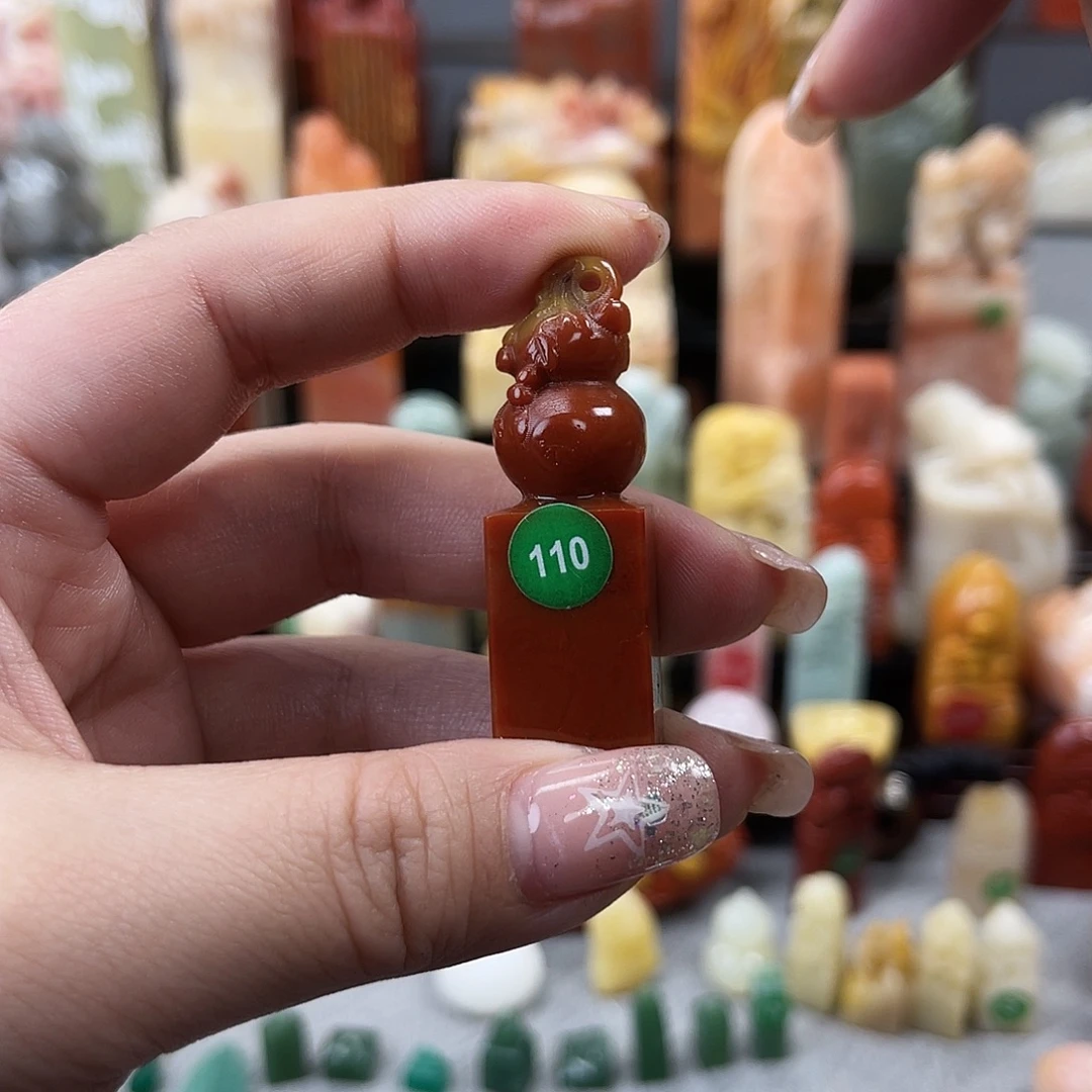 酸***盖寿山石印石110。