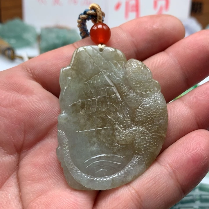 翡翠颈饰未镶嵌保真天然A货翡翠