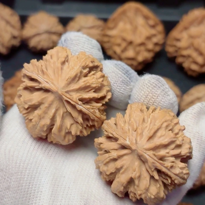 文玩核桃把件秦岭灯笼8