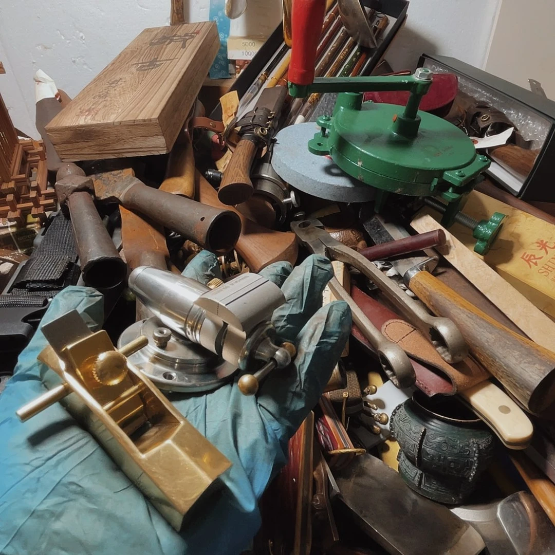 鲁***产588大狗哥工具两个