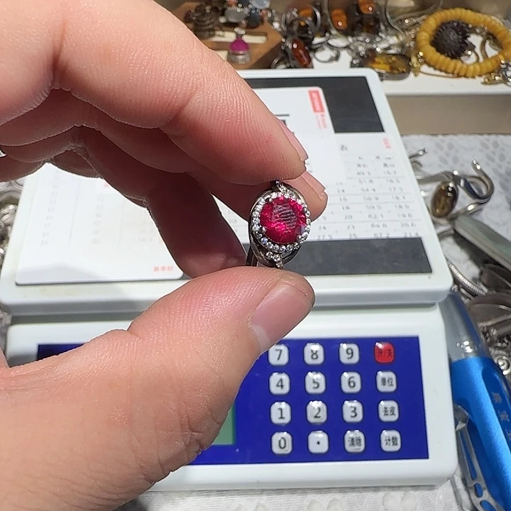 半***菜1碧玺（处理）中古时期的建筑风格