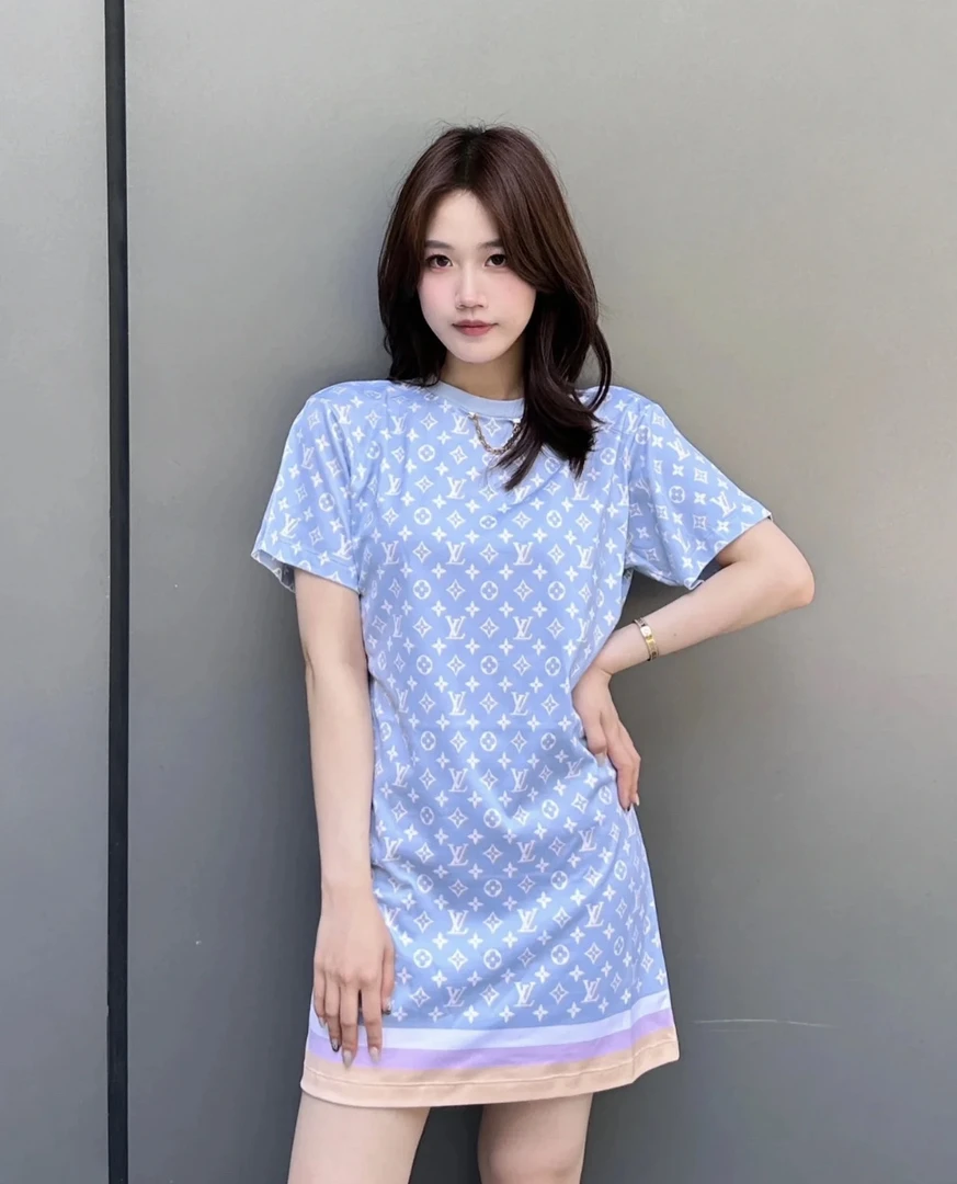 全新未使用 LouisVuitton/路易威登 gg049 老花满印连衣裙 L码