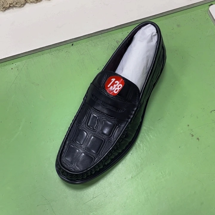 头层牛皮（革）乐福鞋断码特价42码 43码