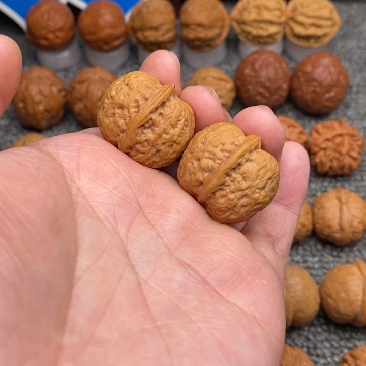 文玩核桃把件…………
