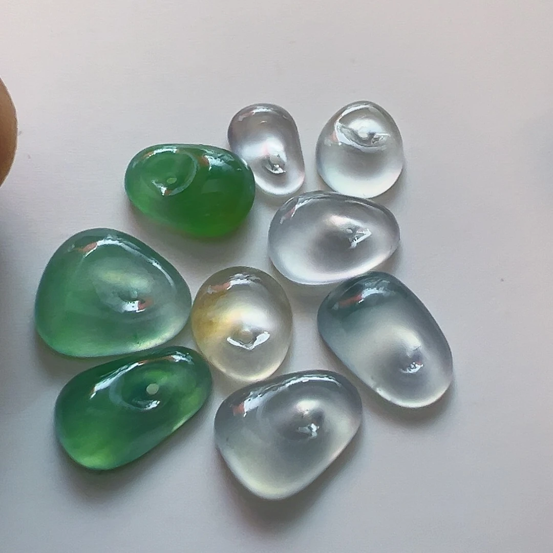 定制翡翠未镶嵌风生水起