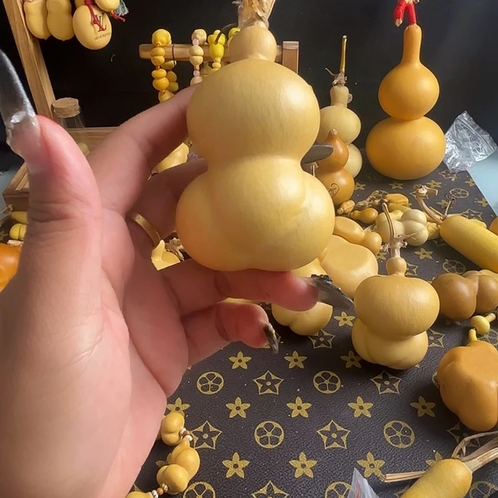 傅****不用急哈就能拿的东西啊个手机没
