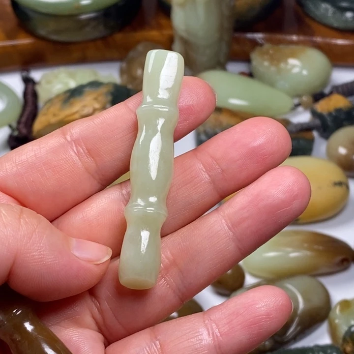 和田玉（糖玉）未镶嵌颈饰