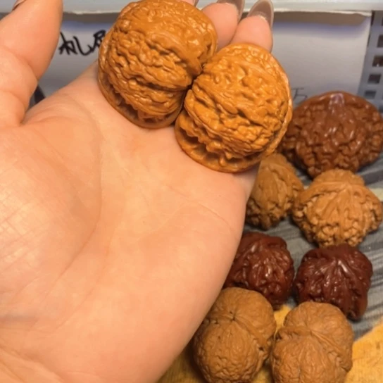 吊坠文玩核桃满****L白狮子