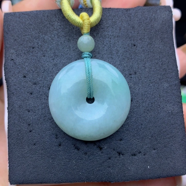 翡翠未镶嵌手绳翡翠