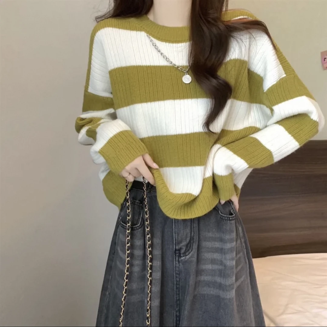 《盈盈家》条纹短裤针织衫