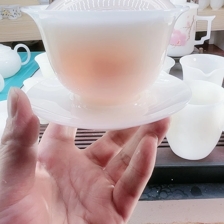 一个几十块钱吧，反正我刚刚都做福