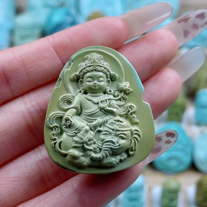 绿松石未镶嵌珠宝奇石