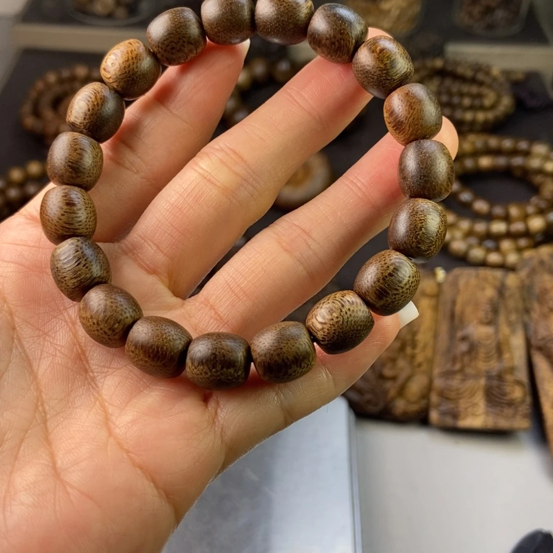 沉香手串劉**月越南芽庄白