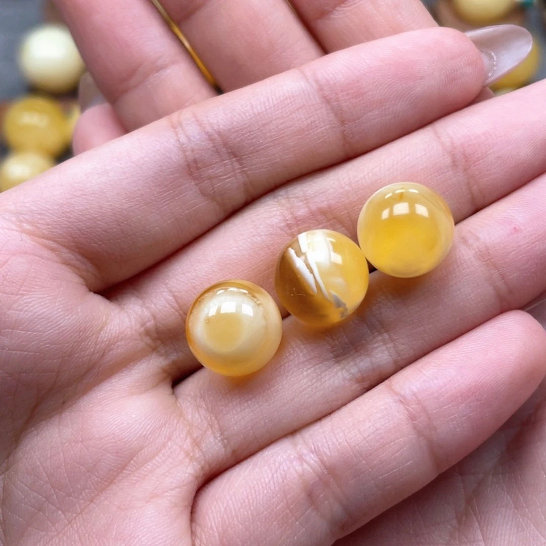 未镶嵌琥珀珠宝奇石小*米