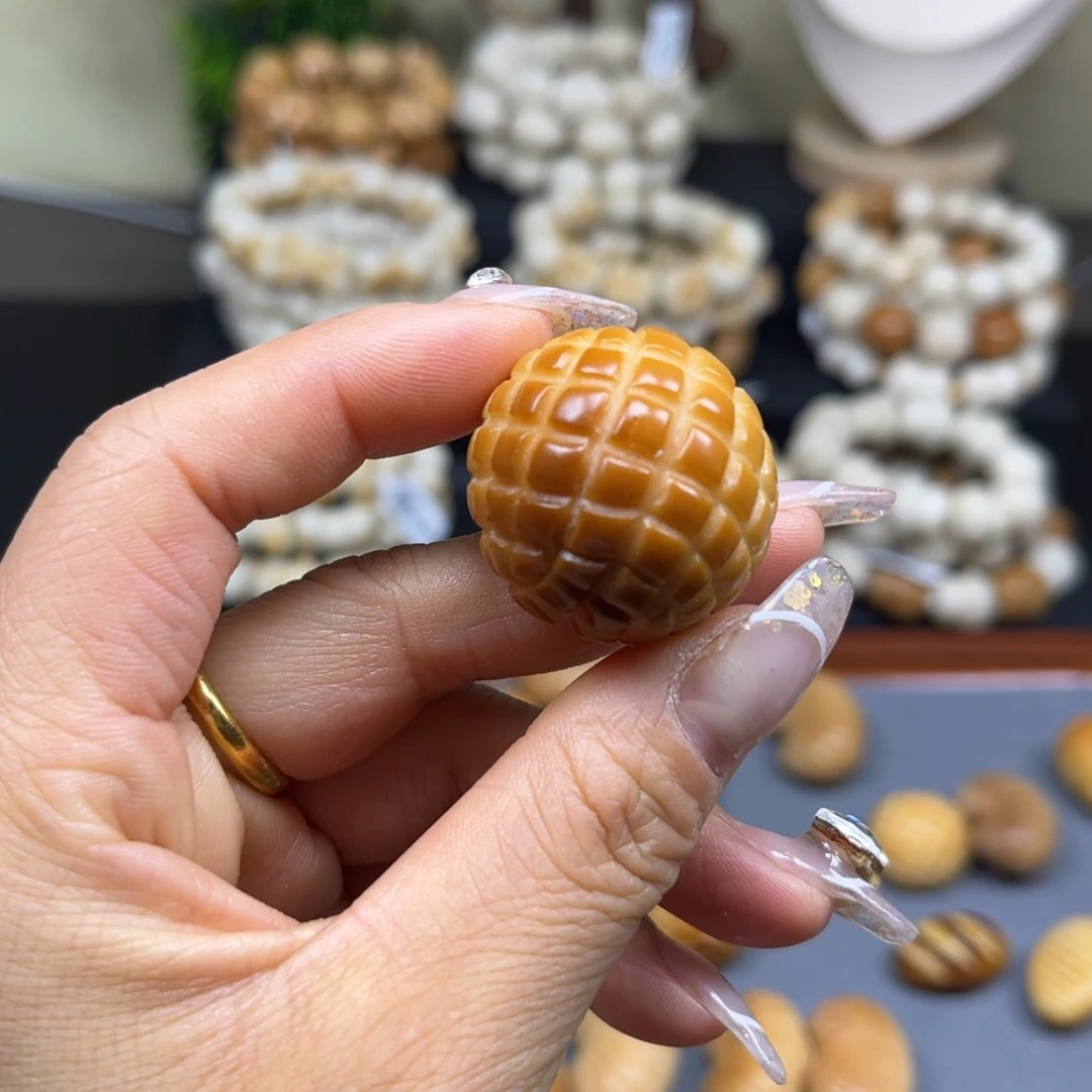 菩提根/象牙果吊坠2.20.8微瑕菠萝包