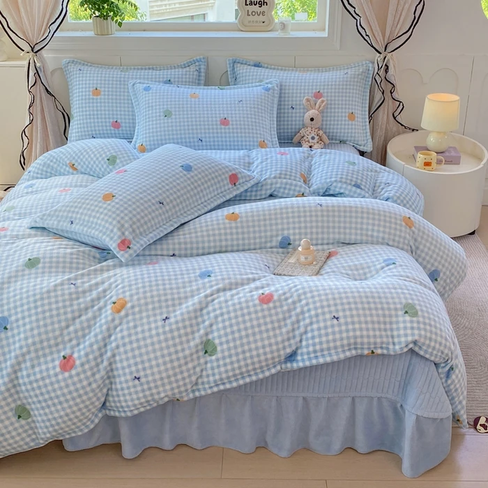 2025新款轻奢复古碎花高克重牛奶绒夹棉床盖印花四件套