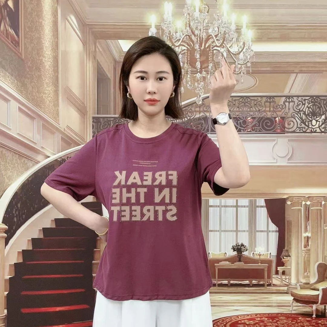 2025夏季新品休闲宽松时尚百搭显瘦胸前印花T恤圆领女士短袖