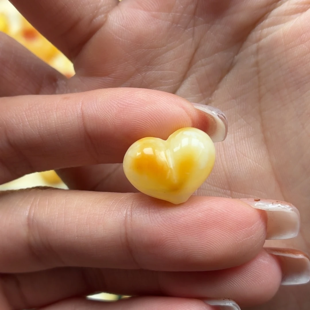 琥珀未镶嵌裸石蜜蜡