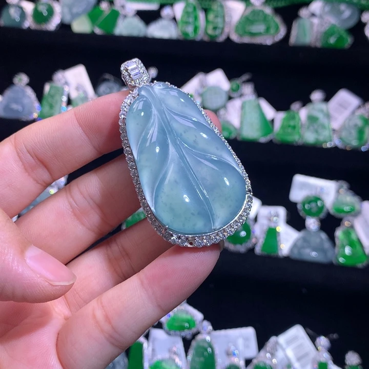 【闪购商品】颈饰银S925镶嵌翡翠天然翡翠