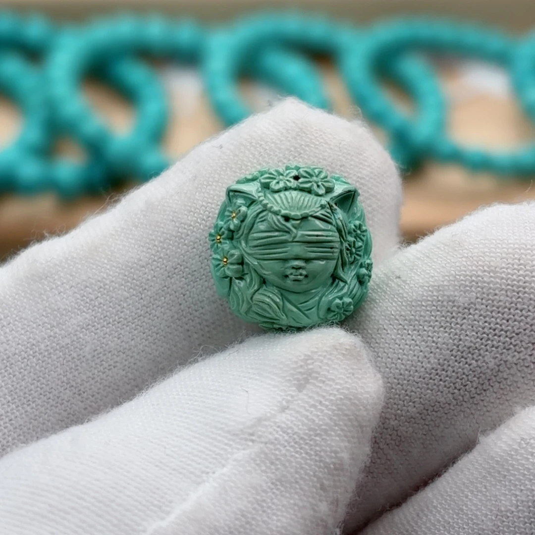 绿松石未镶嵌珠宝奇石