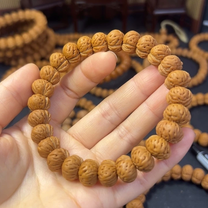 太***爹吊坠桃核135135135