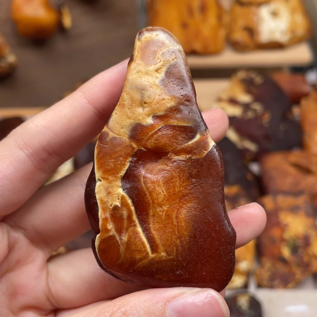 琥珀未镶嵌珠宝奇石