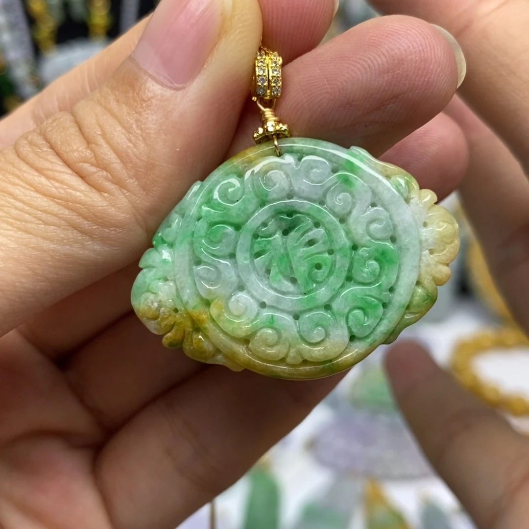 翡翠未镶嵌颈饰翡翠