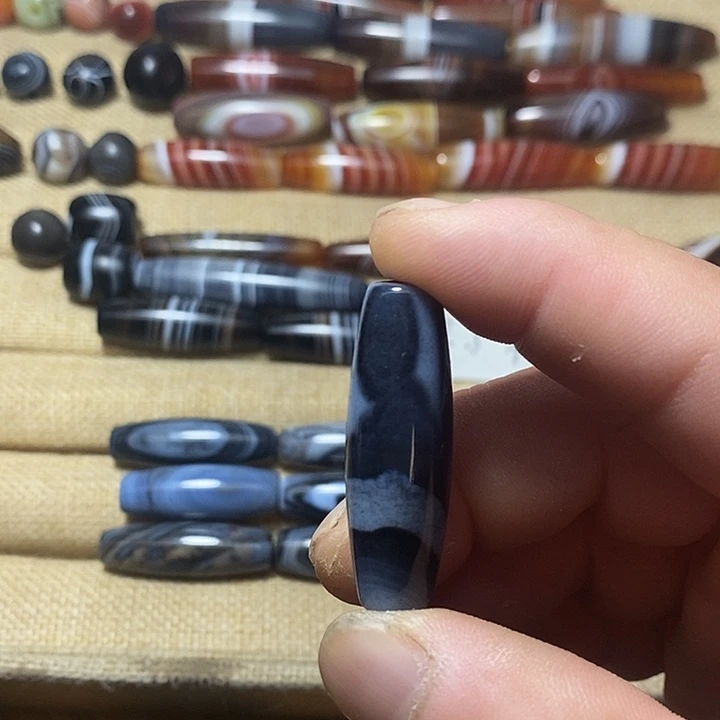 玛瑙/玉髓合金颈饰