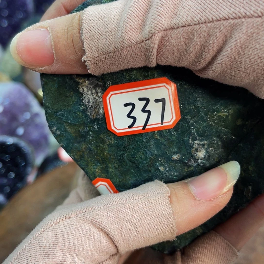 水晶随形摆件未镶嵌