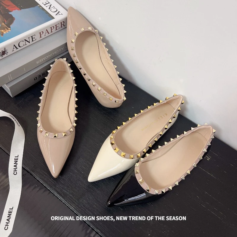 V家铆钉尖头平底鞋浅口裸灰色软漆皮法式气质百搭通勤职业装女鞋