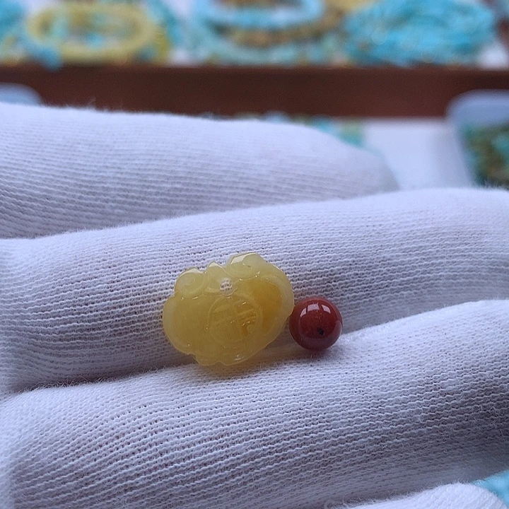 南红玛瑙未镶嵌珠宝奇石