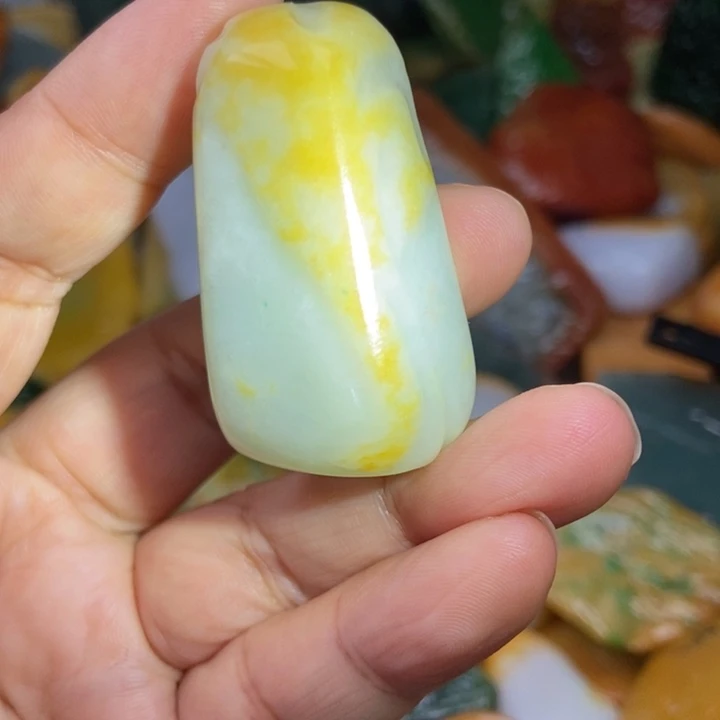 翡翠未镶嵌挂件缅甸翡翠