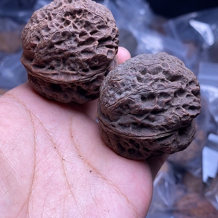 文玩核桃吊坠     33