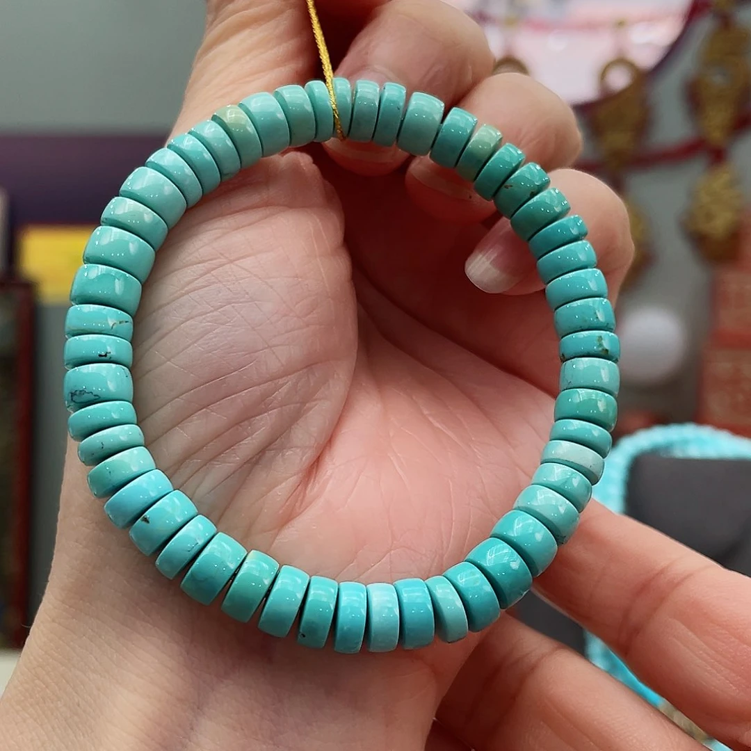 绿松石颈饰未镶嵌