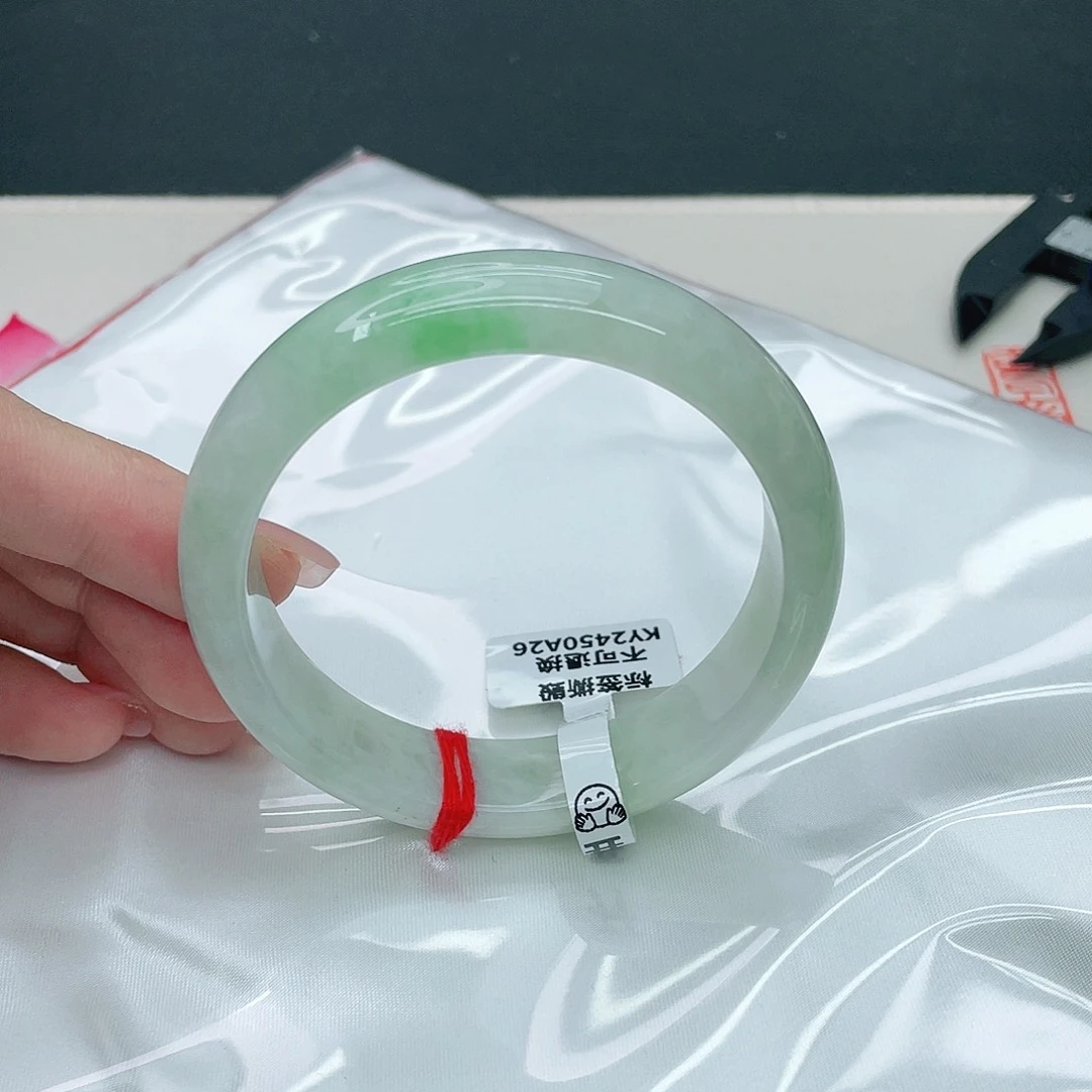 翡翠手镯未镶嵌正56.3