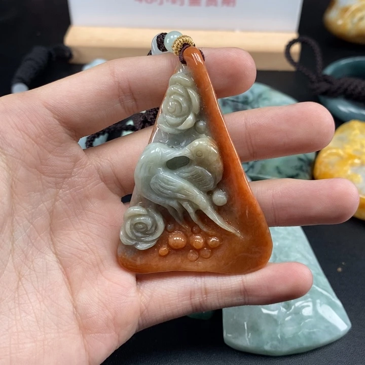 翡翠未镶嵌颈饰天然保真a货翡翠